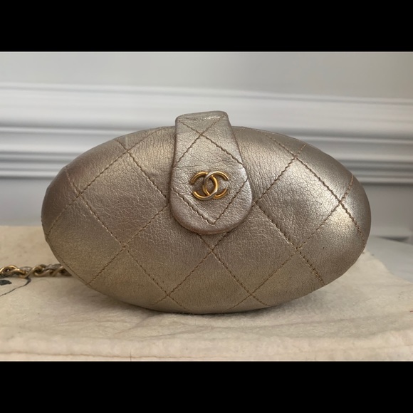 Auth Chanel Vintage Gold Leather Evening Clutch - Picture 5 of 16